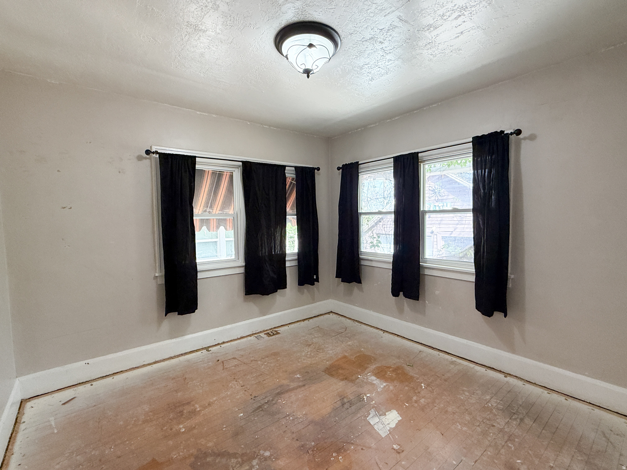 NOB HILL - Residential