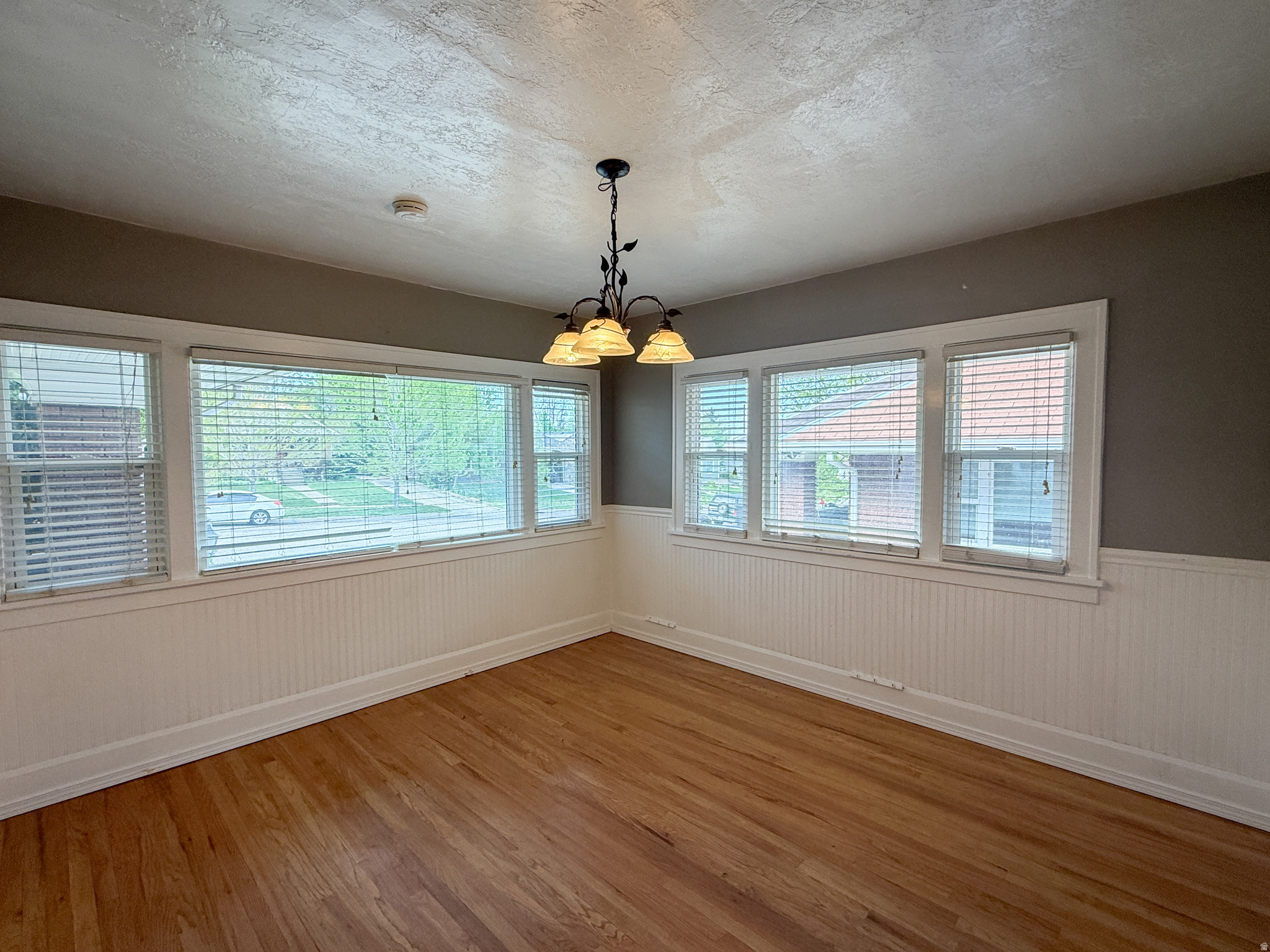 NOB HILL - Residential