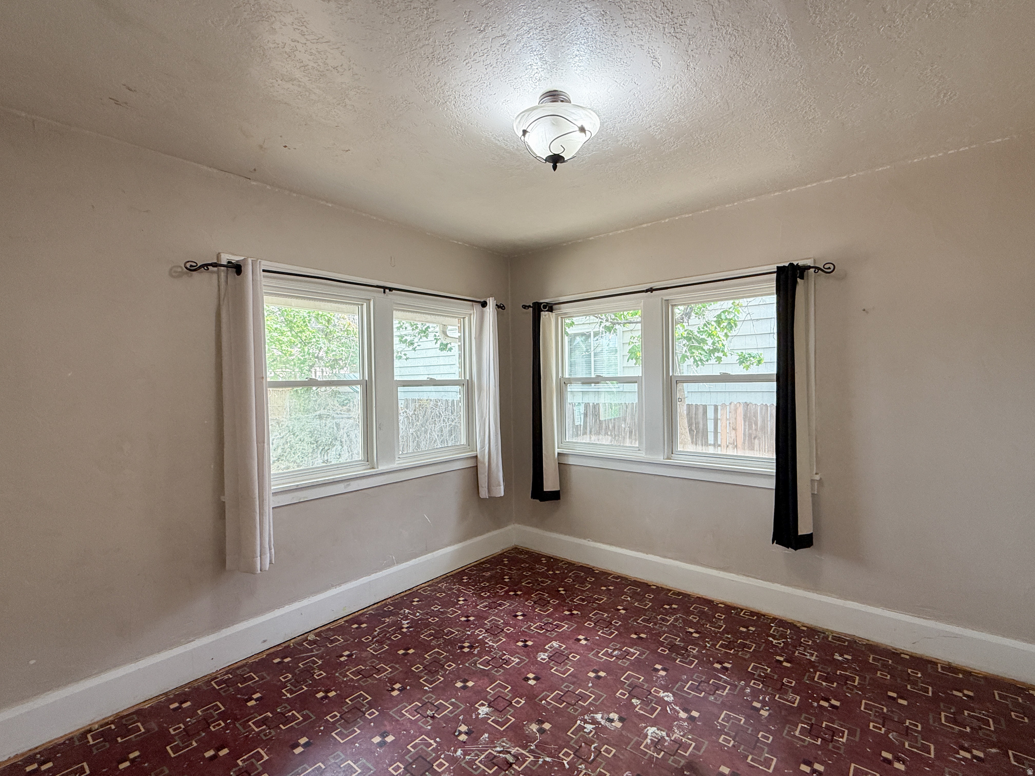 NOB HILL - Residential