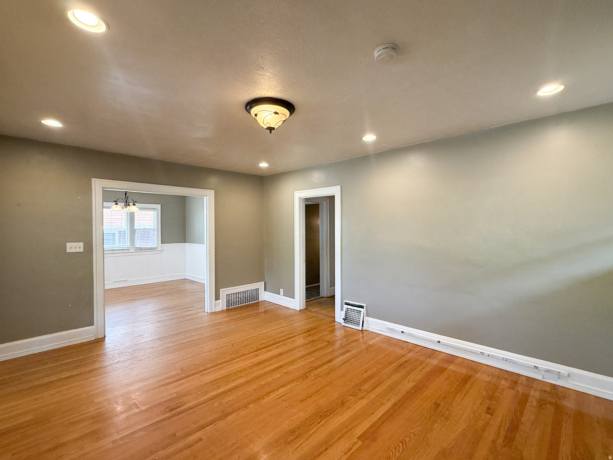 NOB HILL - Residential