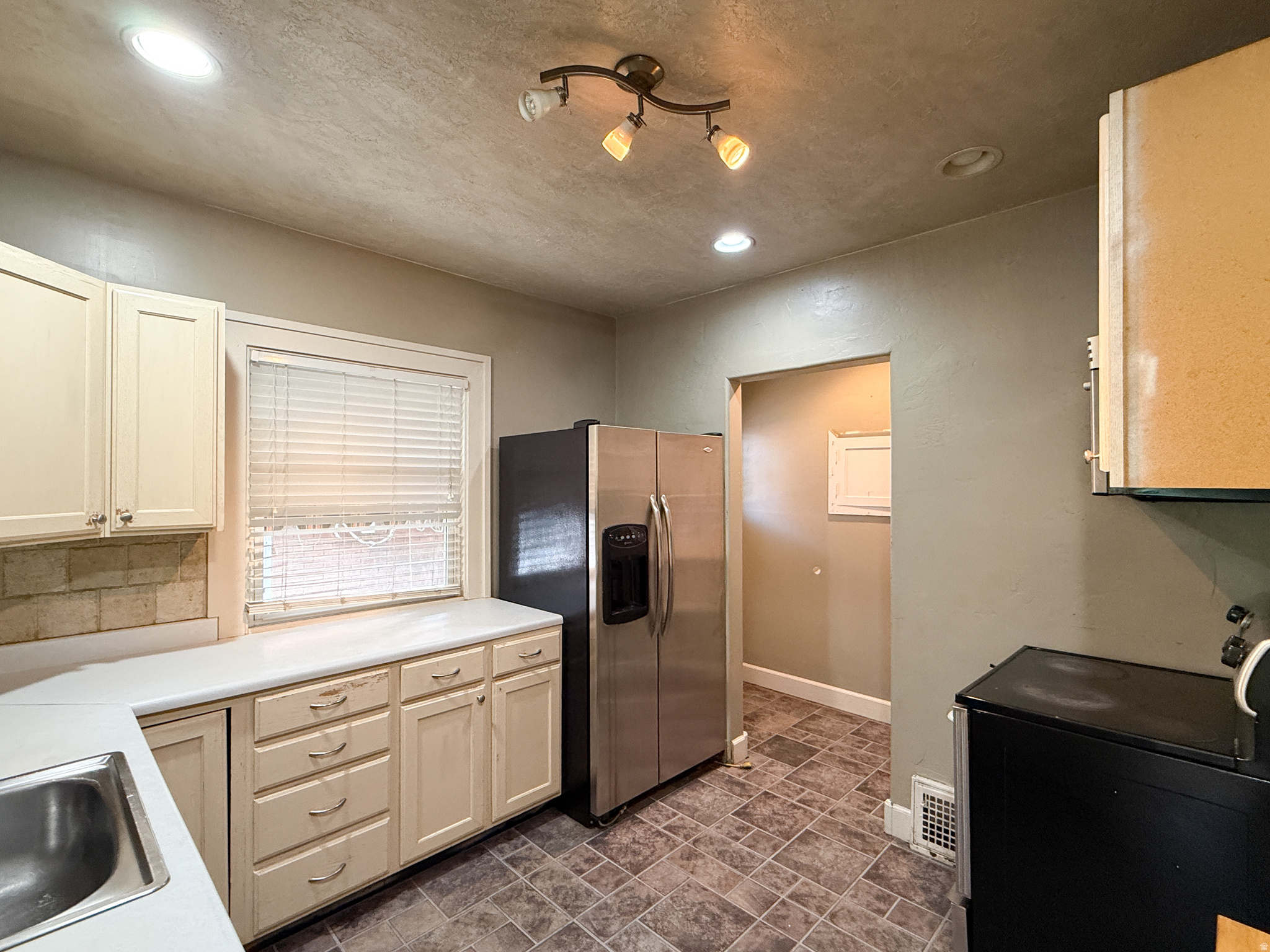 NOB HILL - Residential