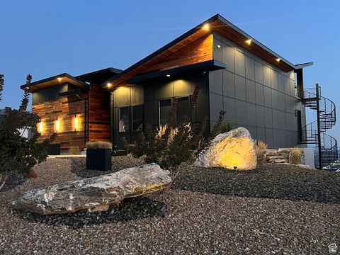 Tiny photo for 195 E 3575 N, North Ogden, UT 84414 (MLS # 2119061)