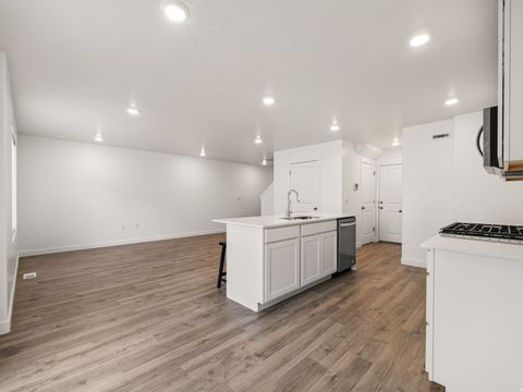 Tiny photo for 1721 E ALBION DR #1005, Salem, UT 84653 (MLS # 2173644)