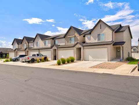 Tiny photo for 1721 E ALBION DR #1005, Salem, UT 84653 (MLS # 2173644)