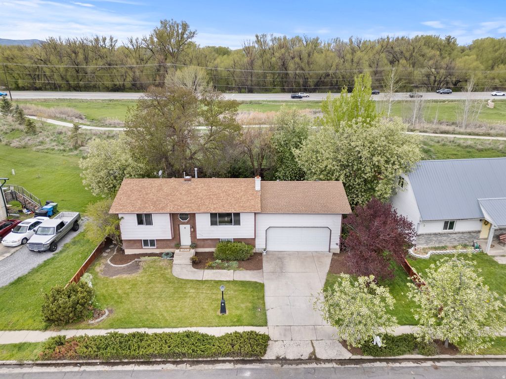 Photo of 1353 COUNTRY MANOR DR, Logan, UT 84321 (MLS # 2151925)