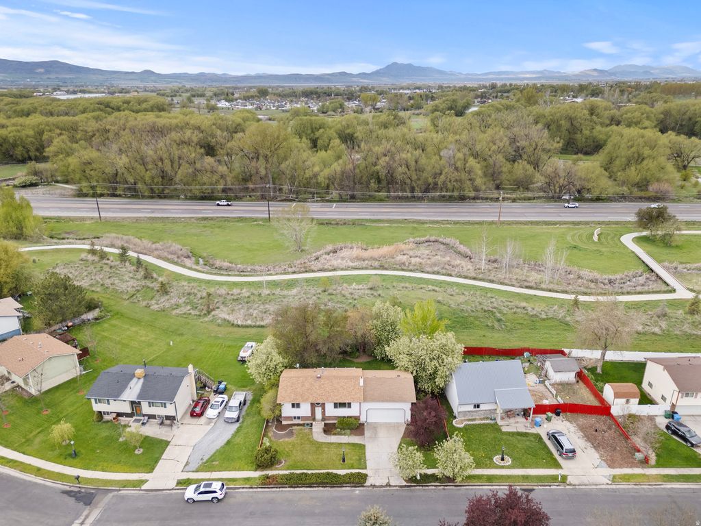 Photo of 1353 COUNTRY MANOR DR, Logan, UT 84321 (MLS # 2151925)
