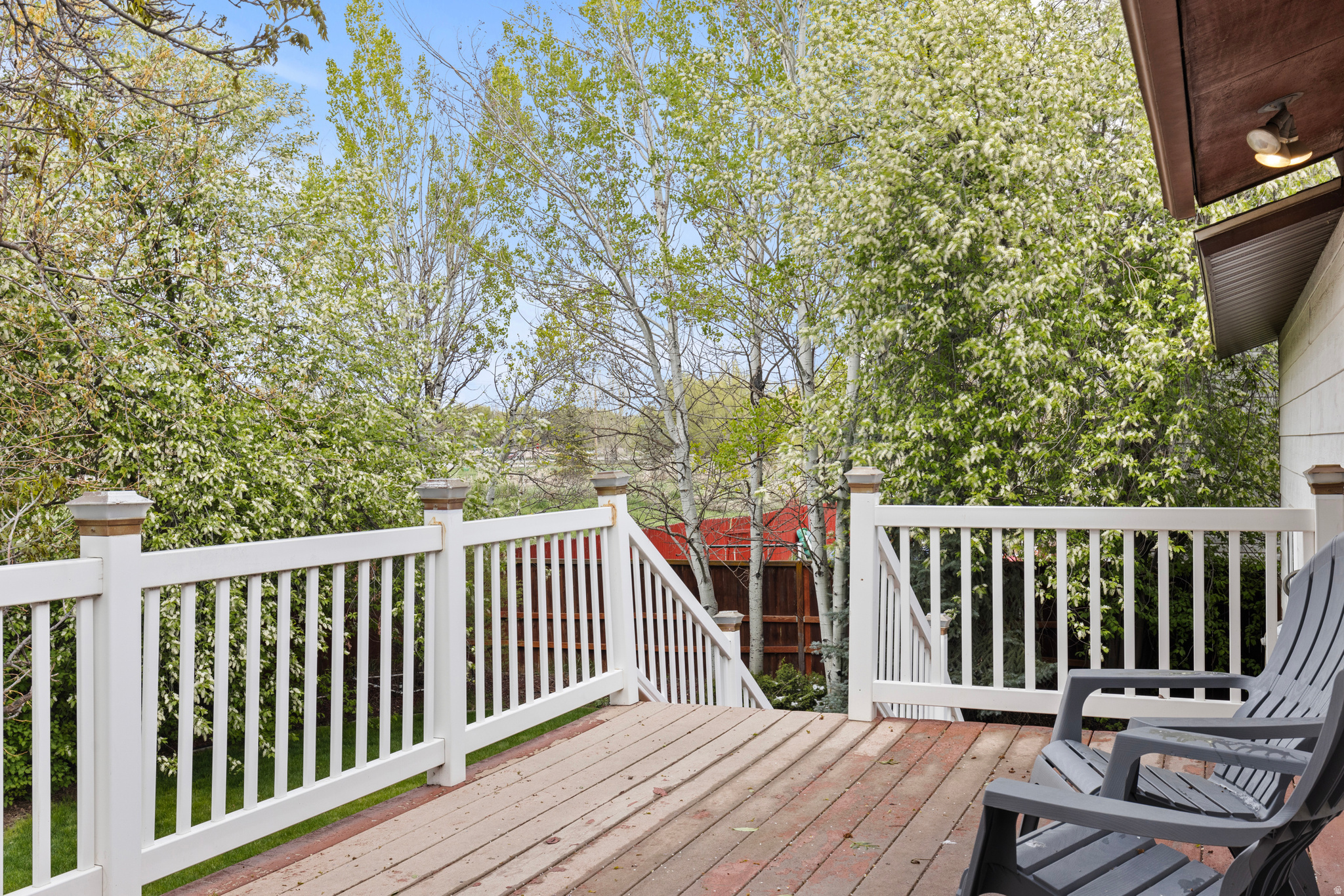 COUNTRY MANOR - Residential