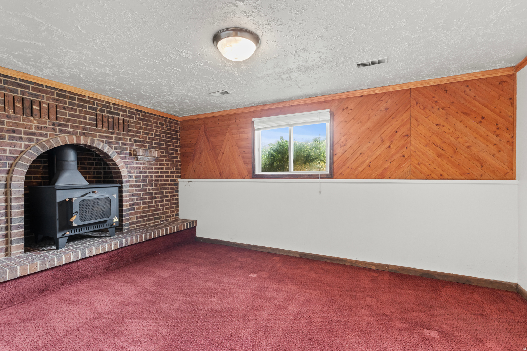 COUNTRY MANOR - Residential