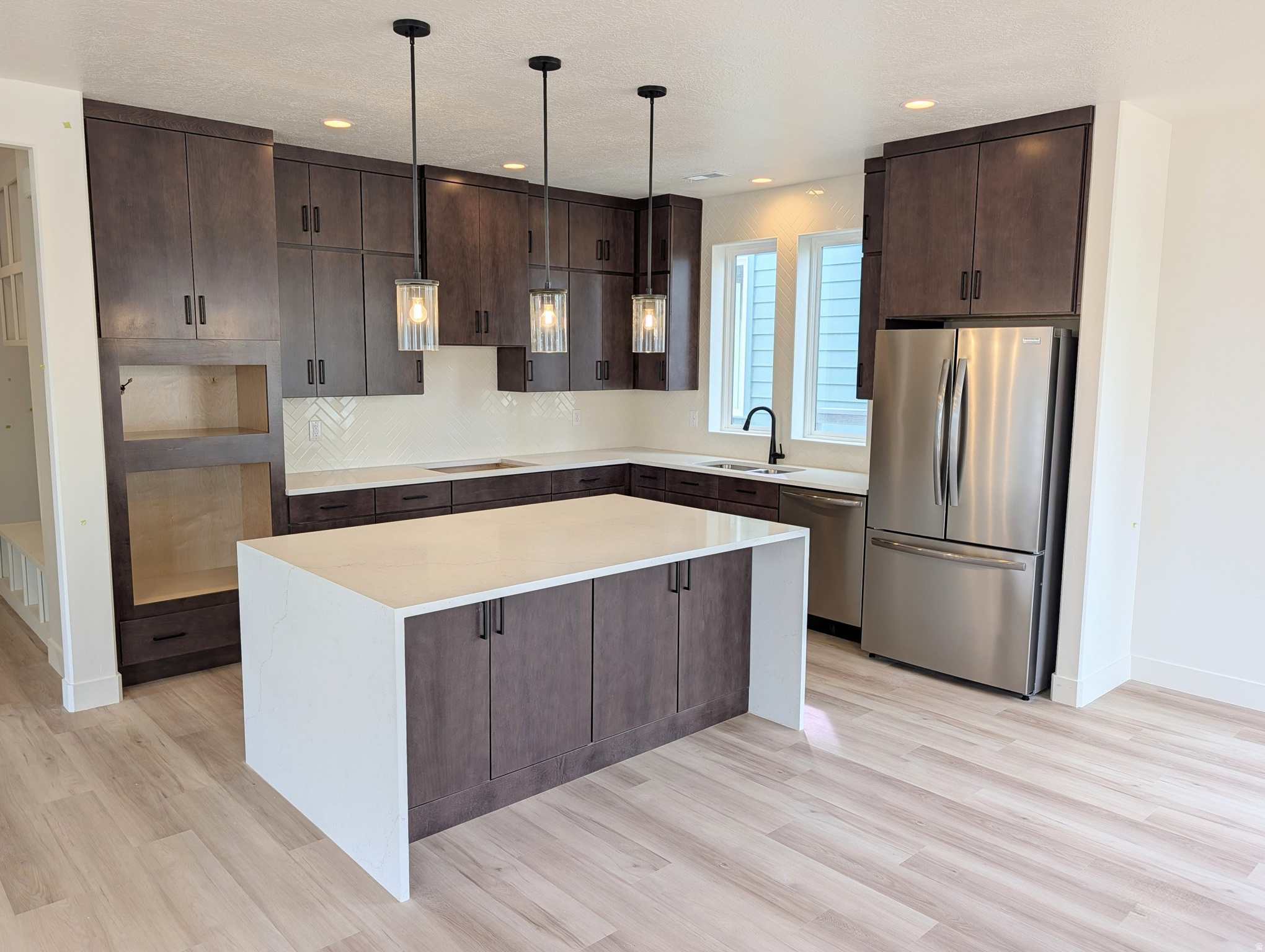 DAYBREAK - Residential