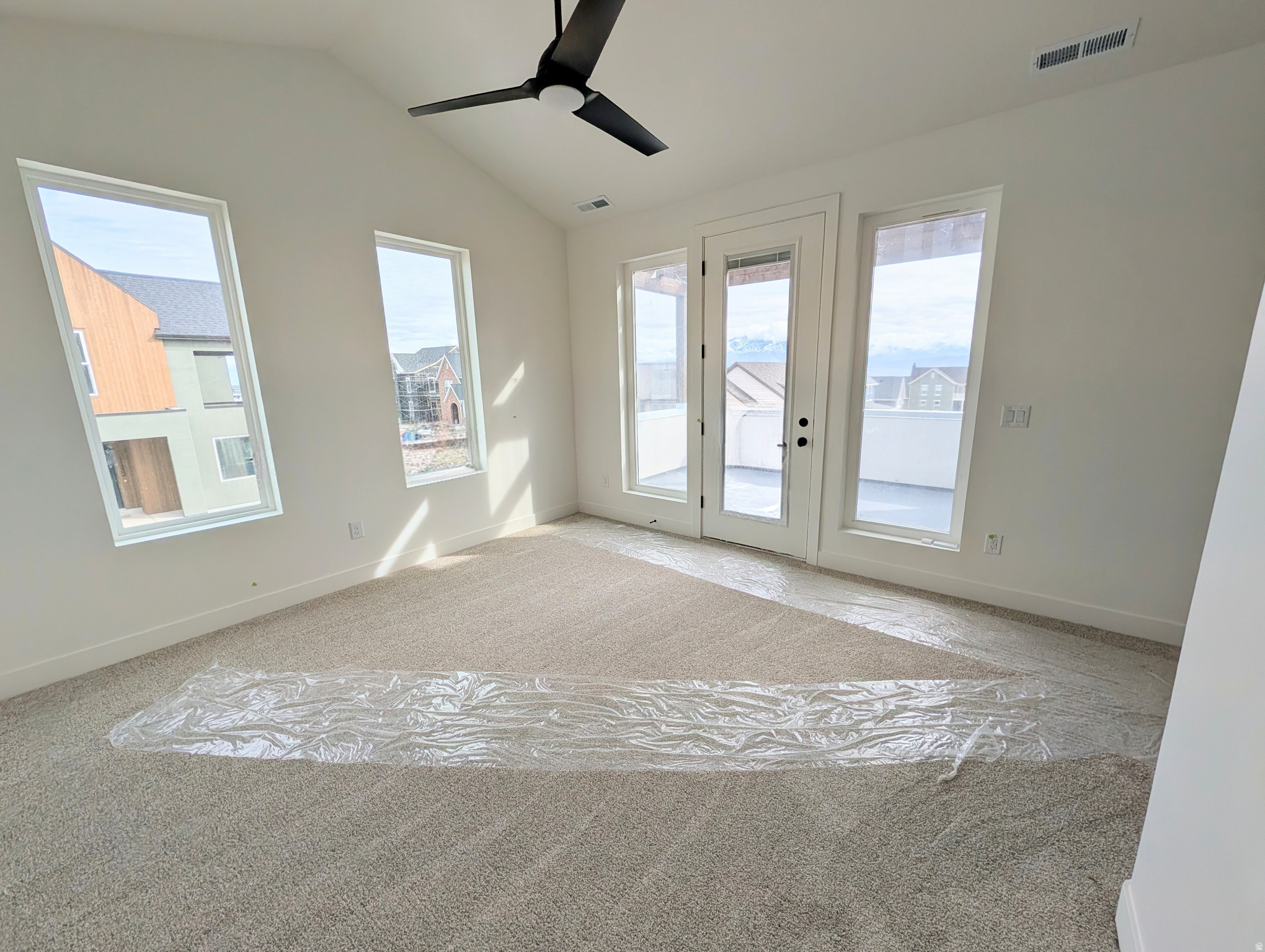 DAYBREAK - Residential