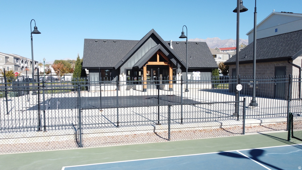 LEXINGTON TOWNS - Residential