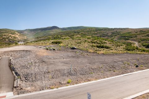 Tiny photo for 1221 E COYOTE VIEW CIR, Heber City, UT 84032 (MLS # 2120627)