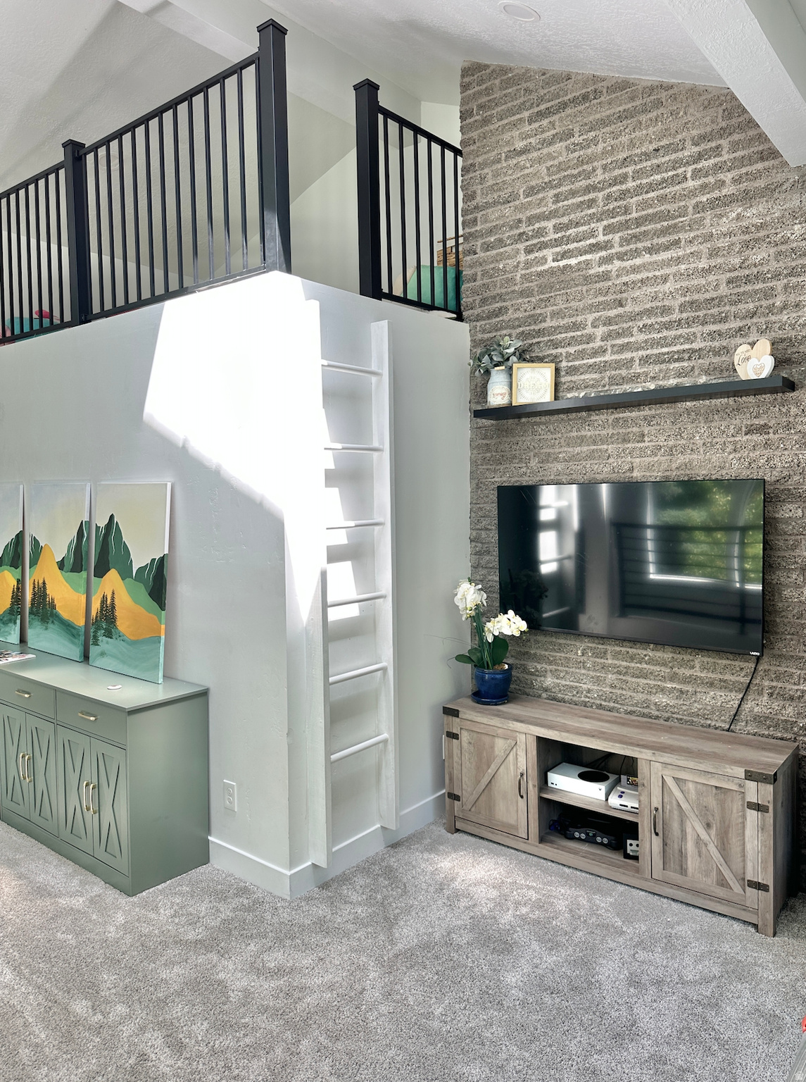 RIDGE - Residential