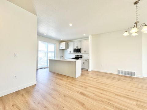 Tiny photo for 1658 N 1600 W, Layton, UT 84041 (MLS # 2145215)