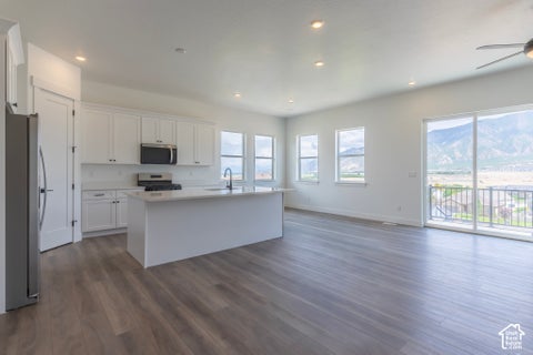 Tiny photo for 895 S CREST DALE LN, Santaquin, UT 84655 (MLS # 2193812)