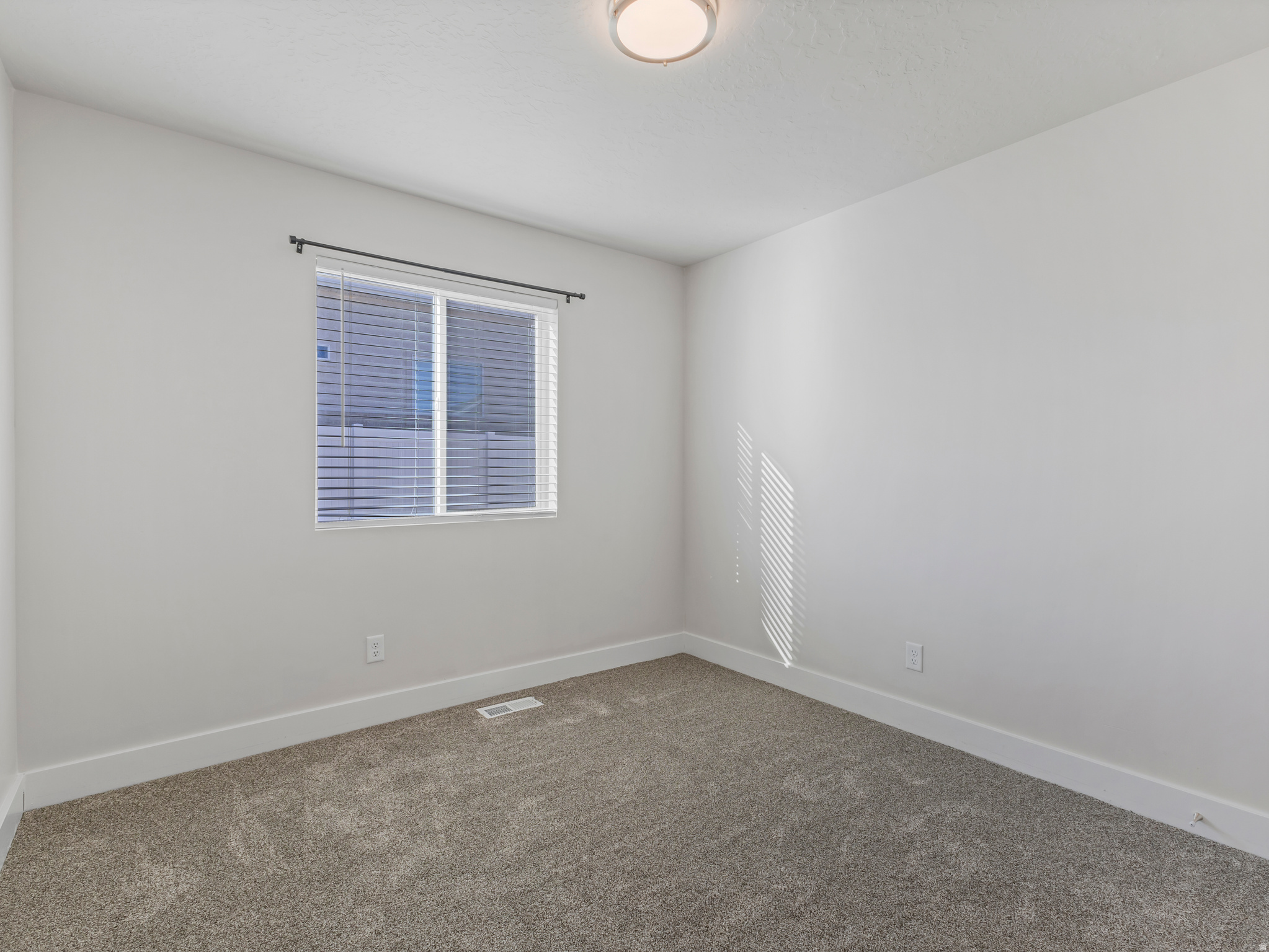 JORDAN WOODS - Residential