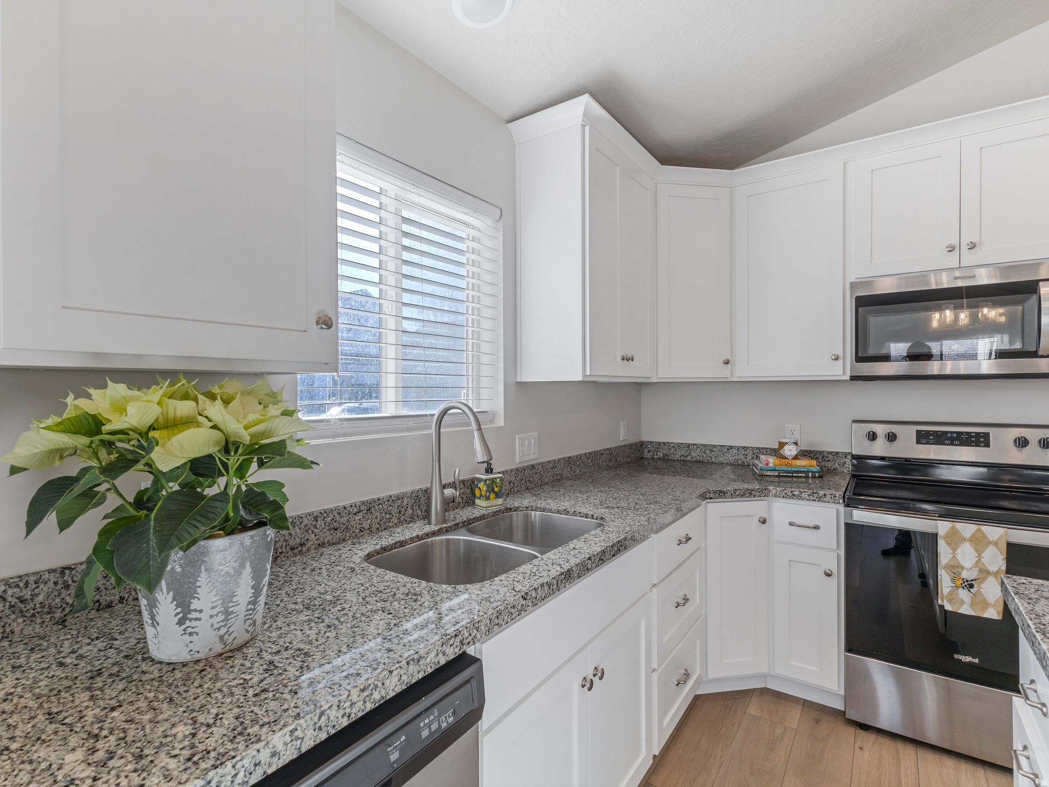 JORDAN WOODS - Residential