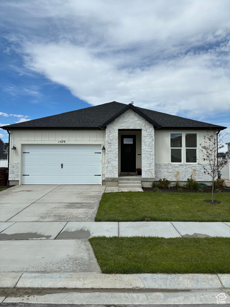 This is your chance to own a new home without having to wait months for it to be built! Built in 2024, only lived in for a few months! Gorgeous open kitchen/family room. Huge master suite, laminate flooring throughout the main living area. Vaulted ceilings, remote control blinds. This house has it all! Basement ready to be completed how you would like! Backyard is ready for sod. Come and make this home yours! It is the perfect home for everyone!