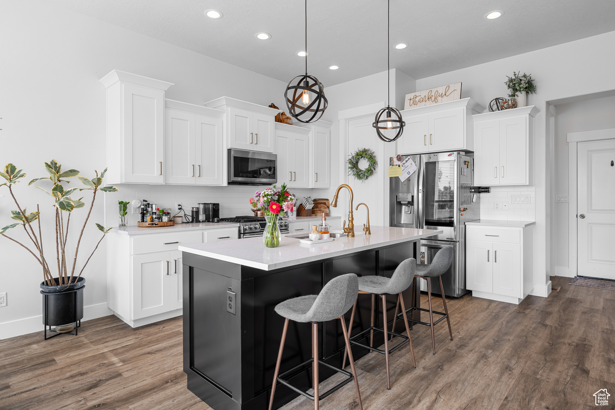 CANYON VISTA - Residential