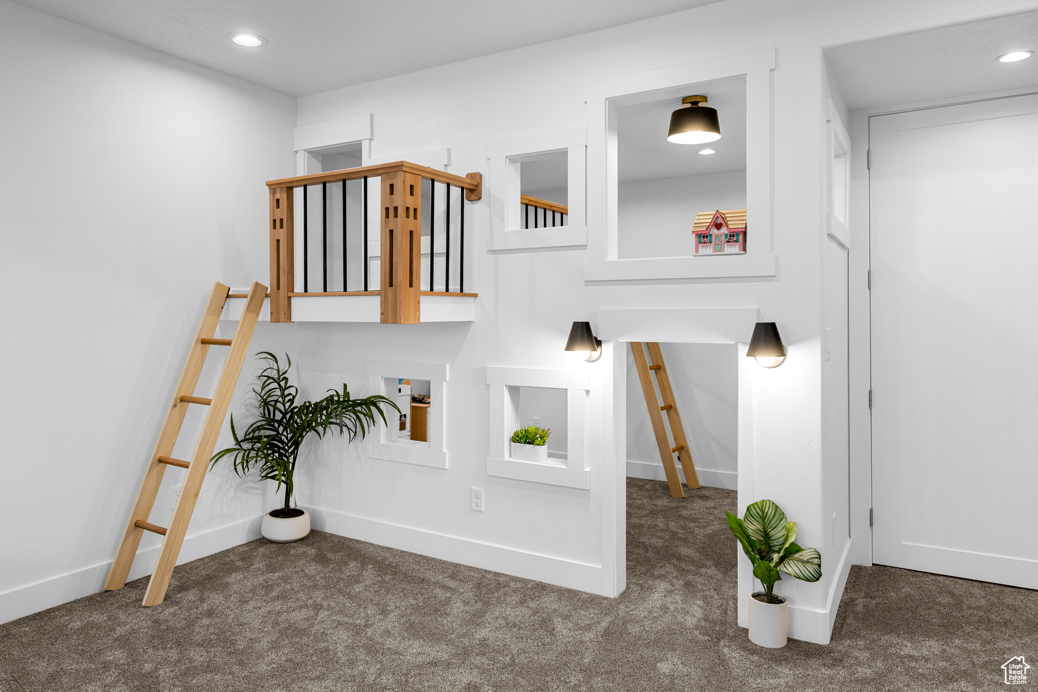 CANYON VISTA - Residential