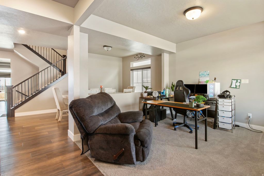 Photo of 348 S HAYES WELL LN, Saratoga Springs, UT 84045 (MLS # 2137318)