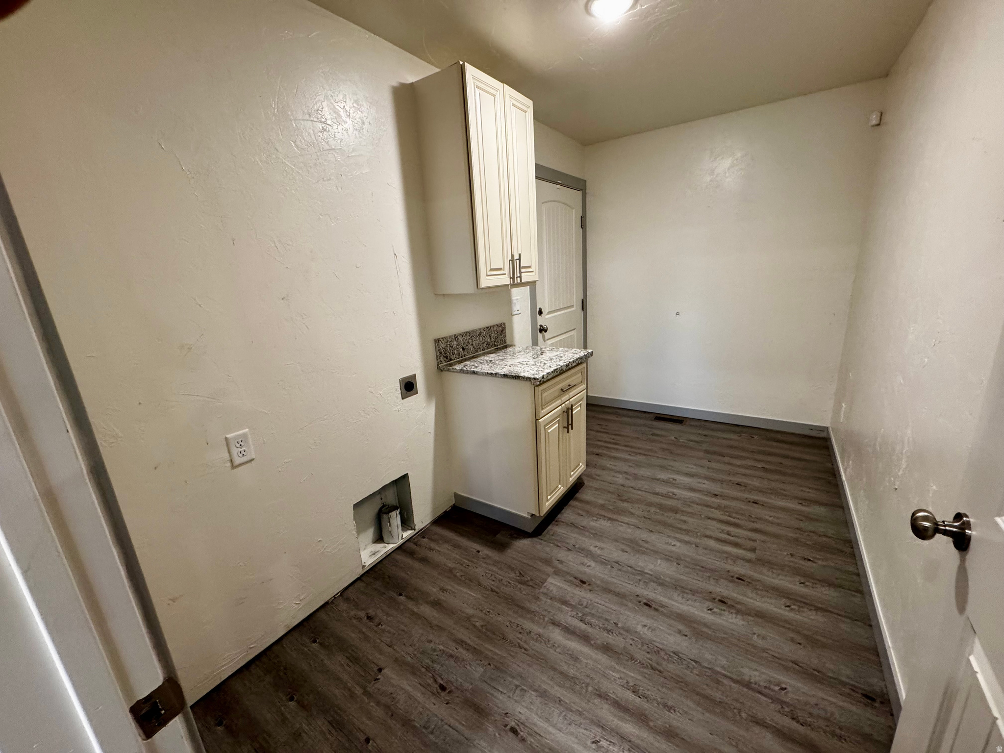 RIVER HEIGHTS - Residential