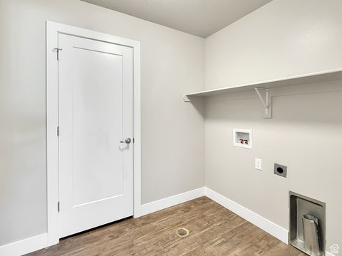 Tiny photo for 297 E 1500 N, Harrisville, UT 84404 (MLS # 2115783)