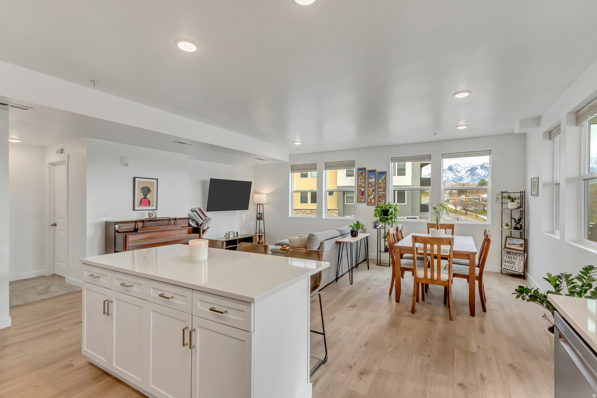 JORDAN HEIGHTS - Residential