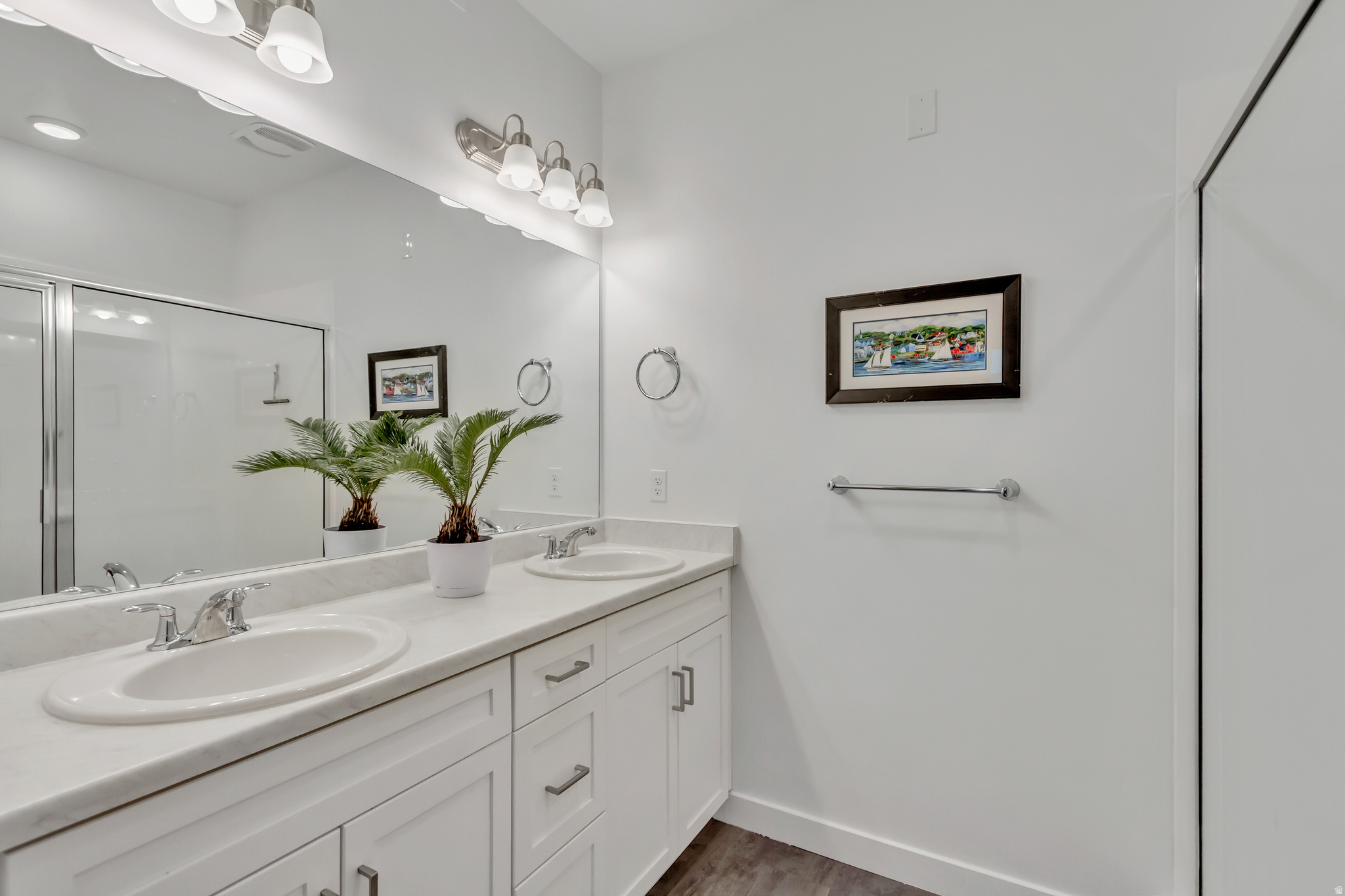 JORDAN HEIGHTS - Residential