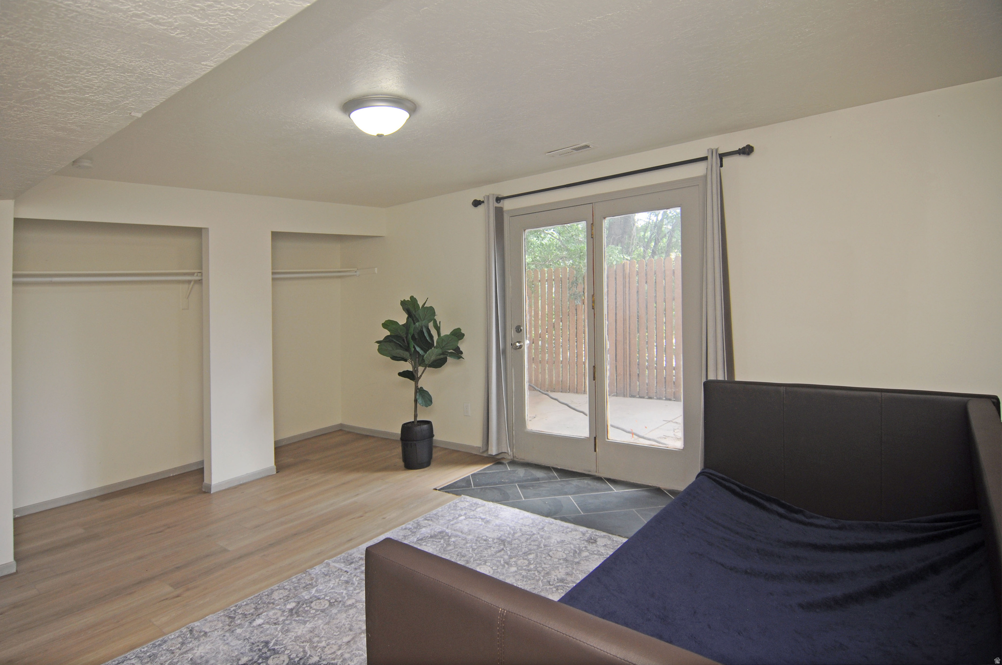 CANYON TERRACE - Residential