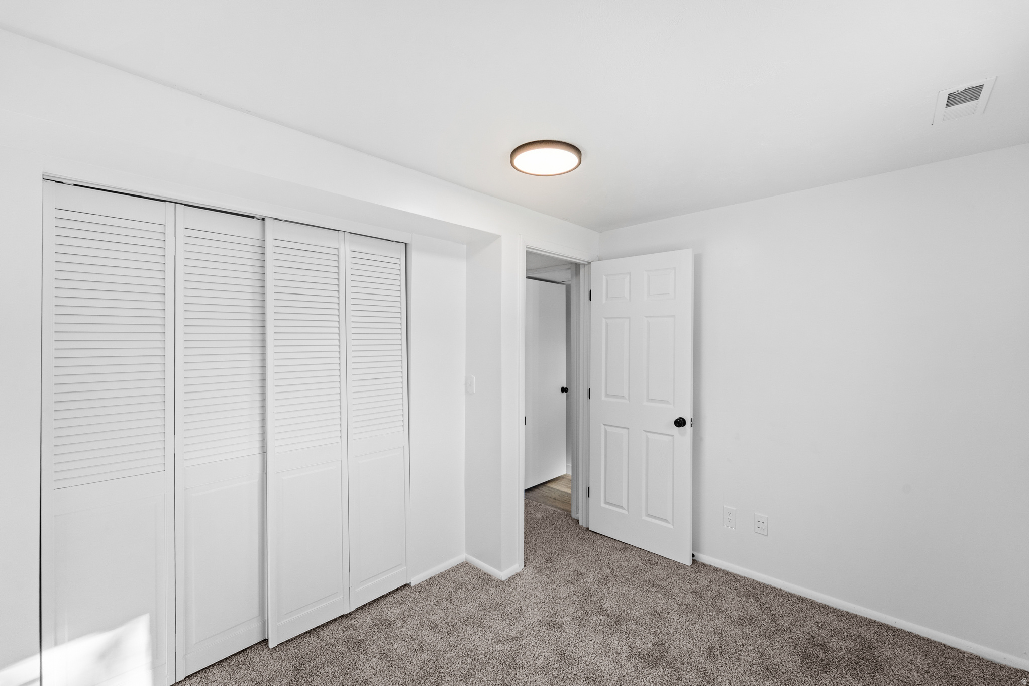 ROYAL WEST - Residential