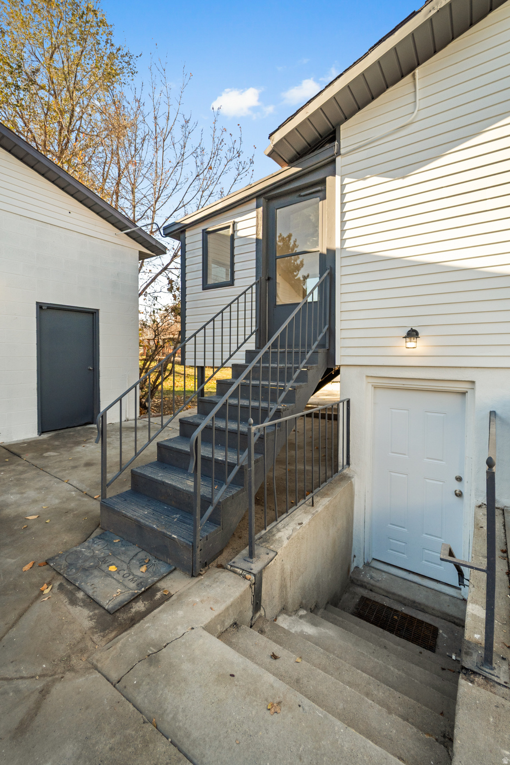 ROYAL WEST - Residential