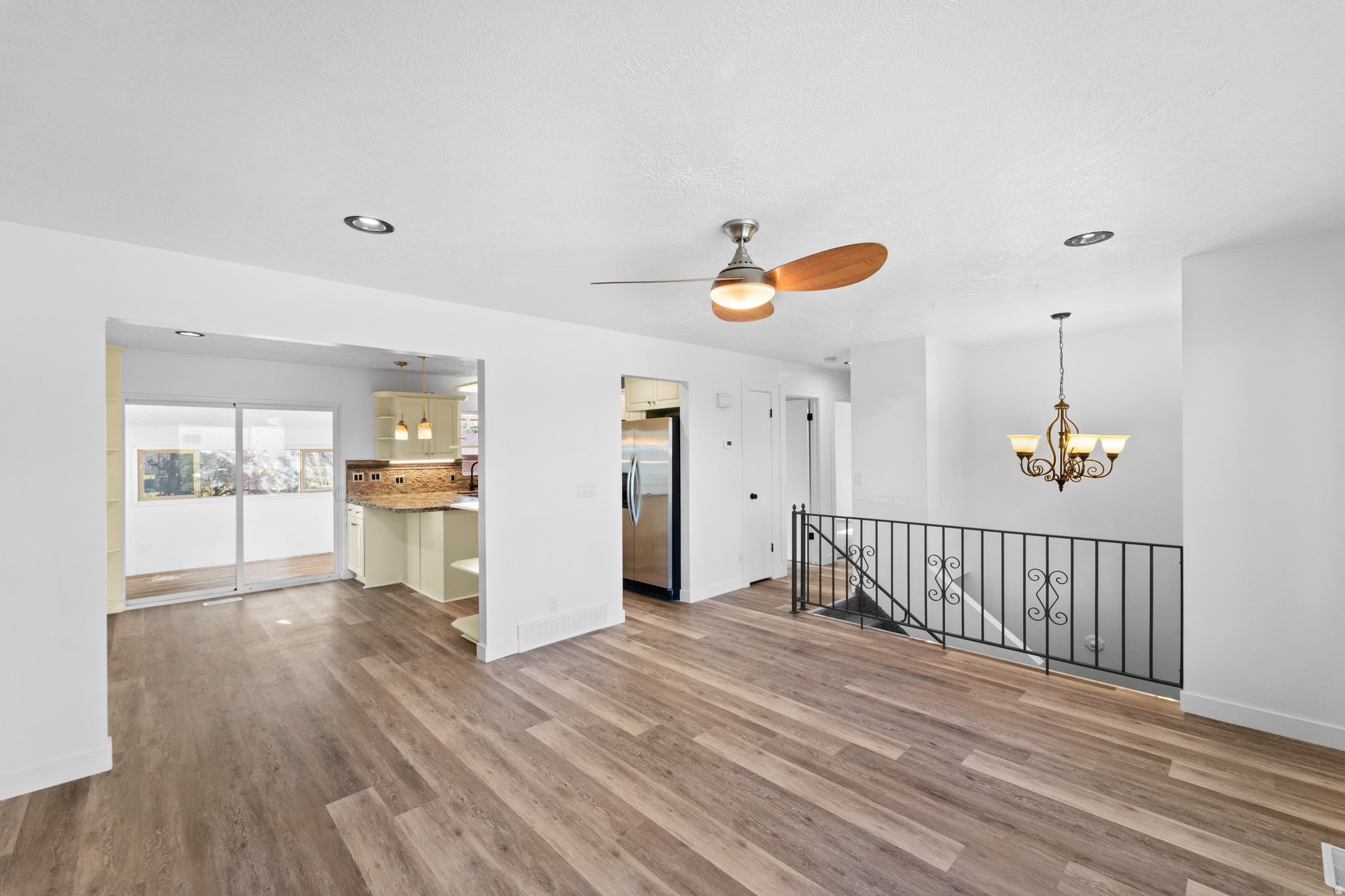 ROYAL WEST - Residential