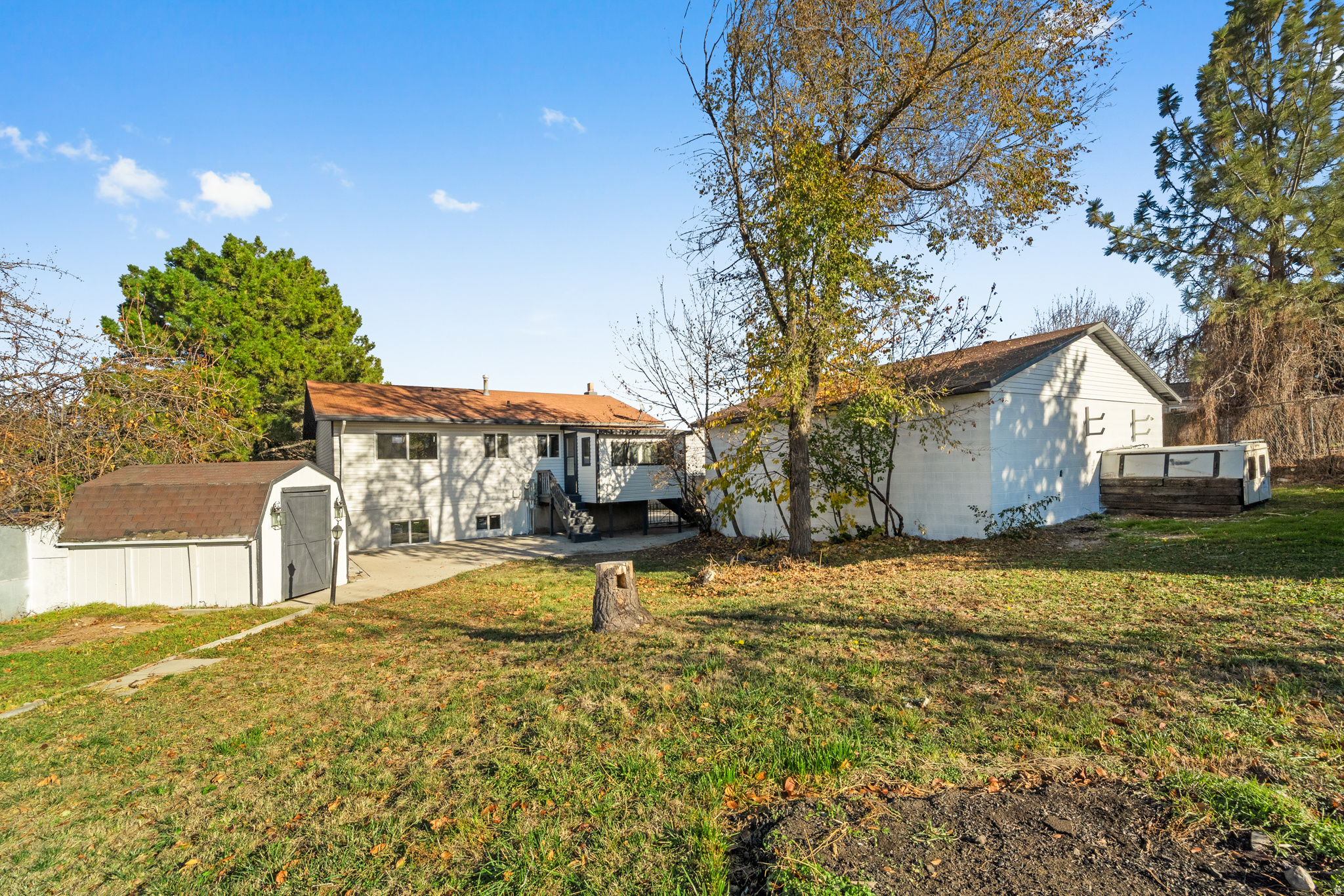 ROYAL WEST - Residential