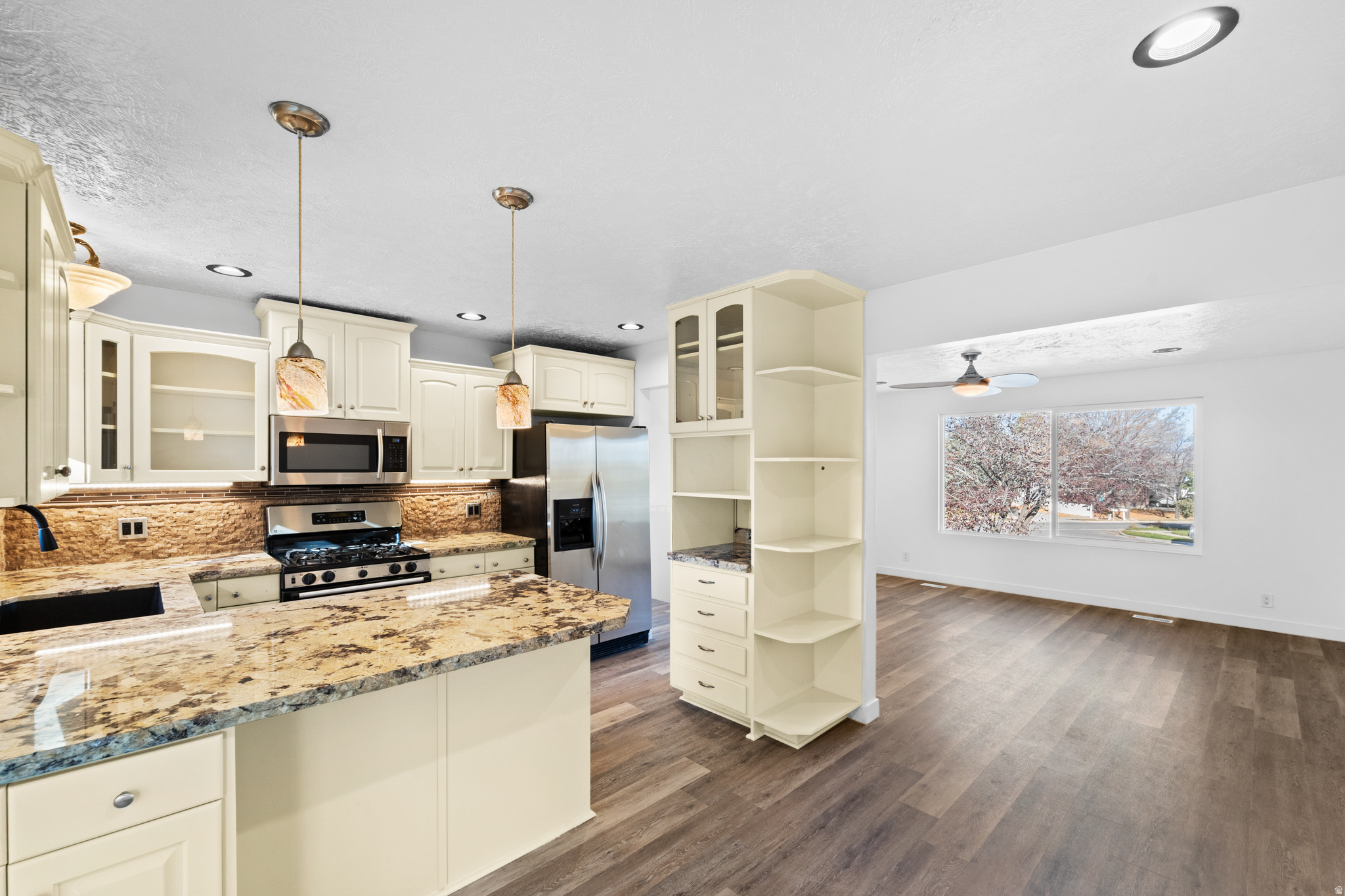 ROYAL WEST - Residential