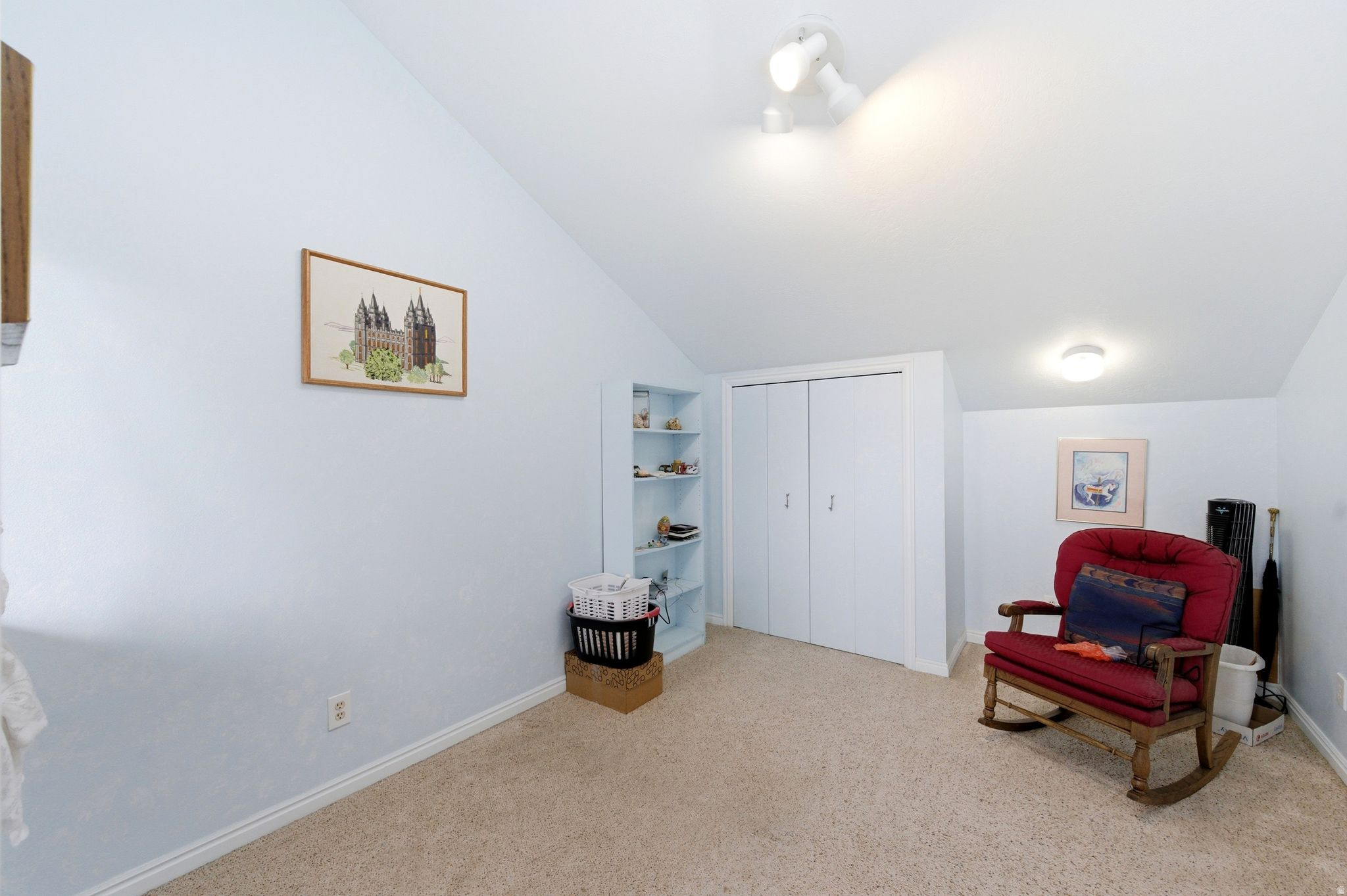 VALLEY HILLS - Residential