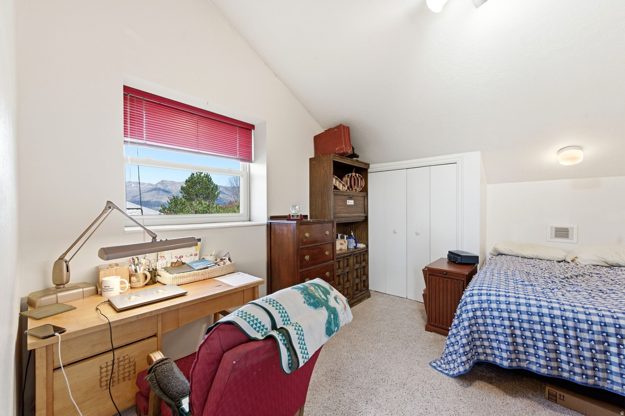 VALLEY HILLS - Residential