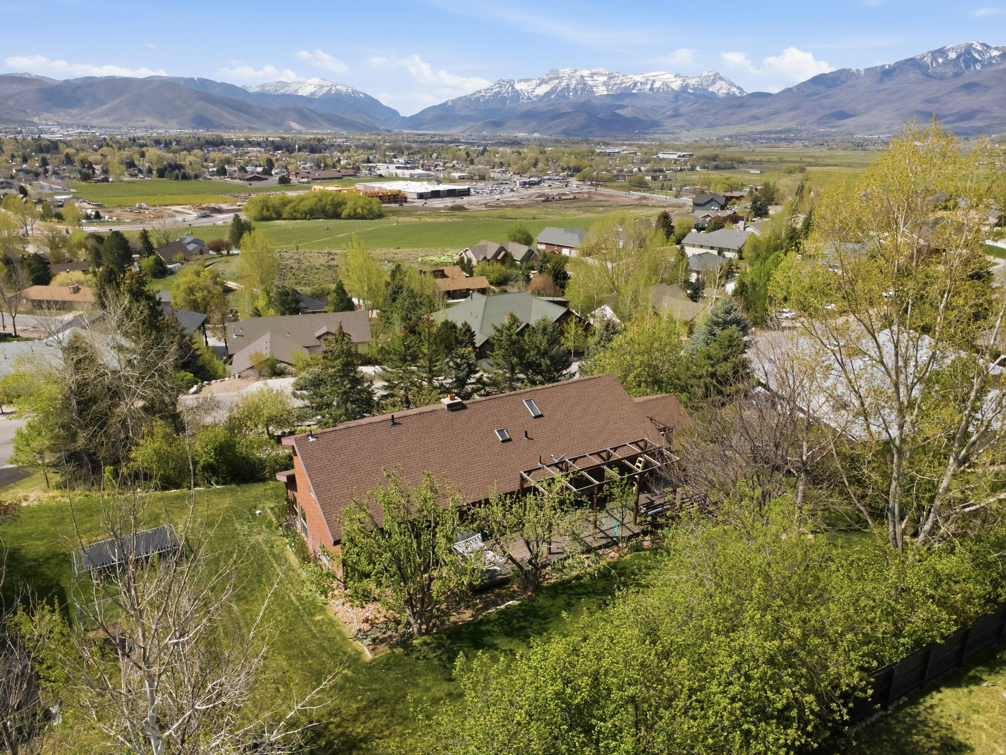 VALLEY HILLS - Residential