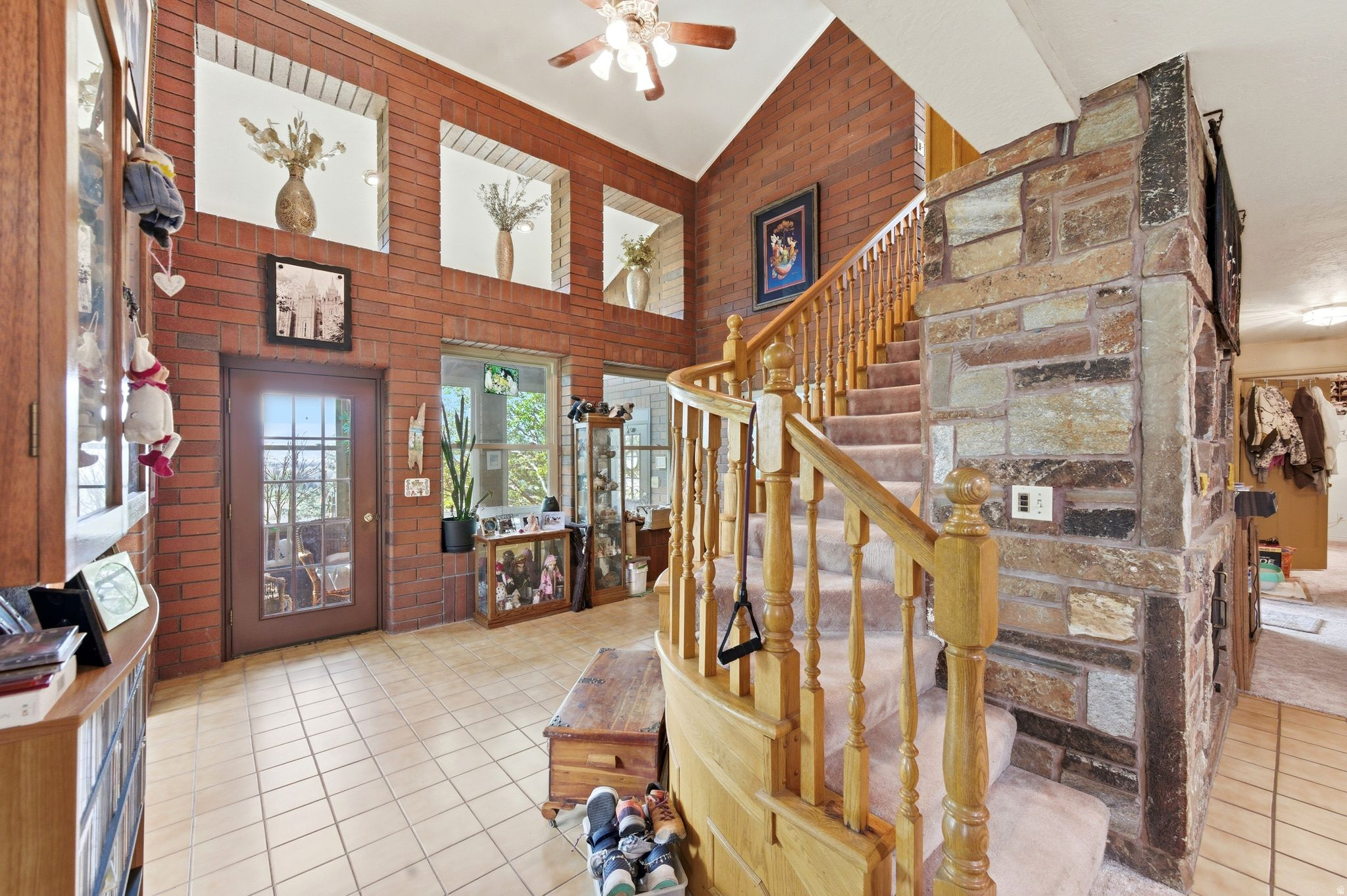 VALLEY HILLS - Residential