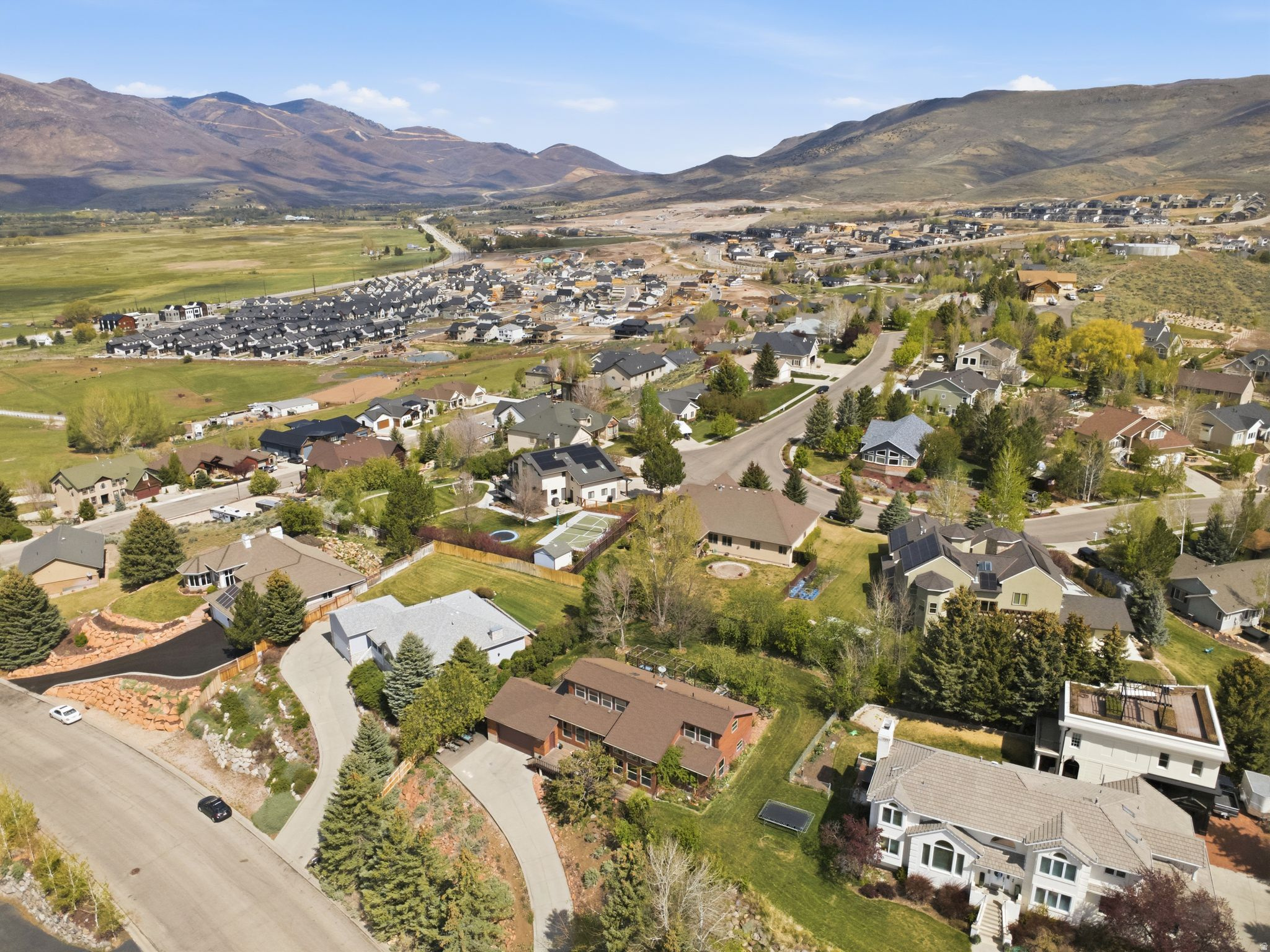 VALLEY HILLS - Residential