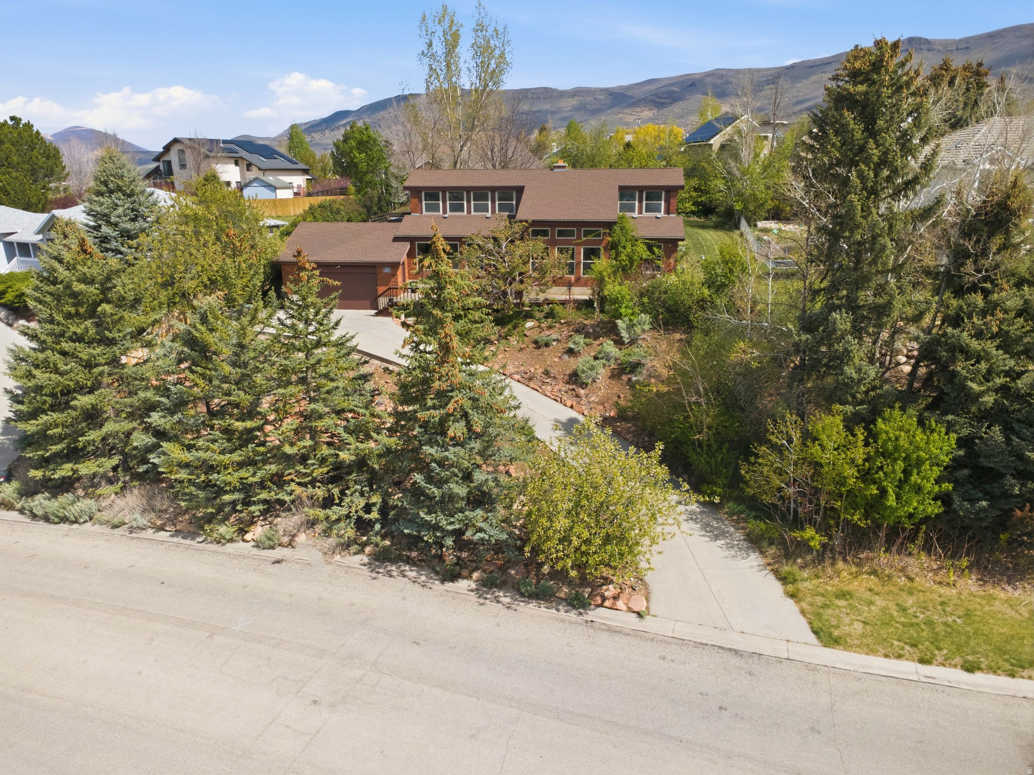 VALLEY HILLS - Residential