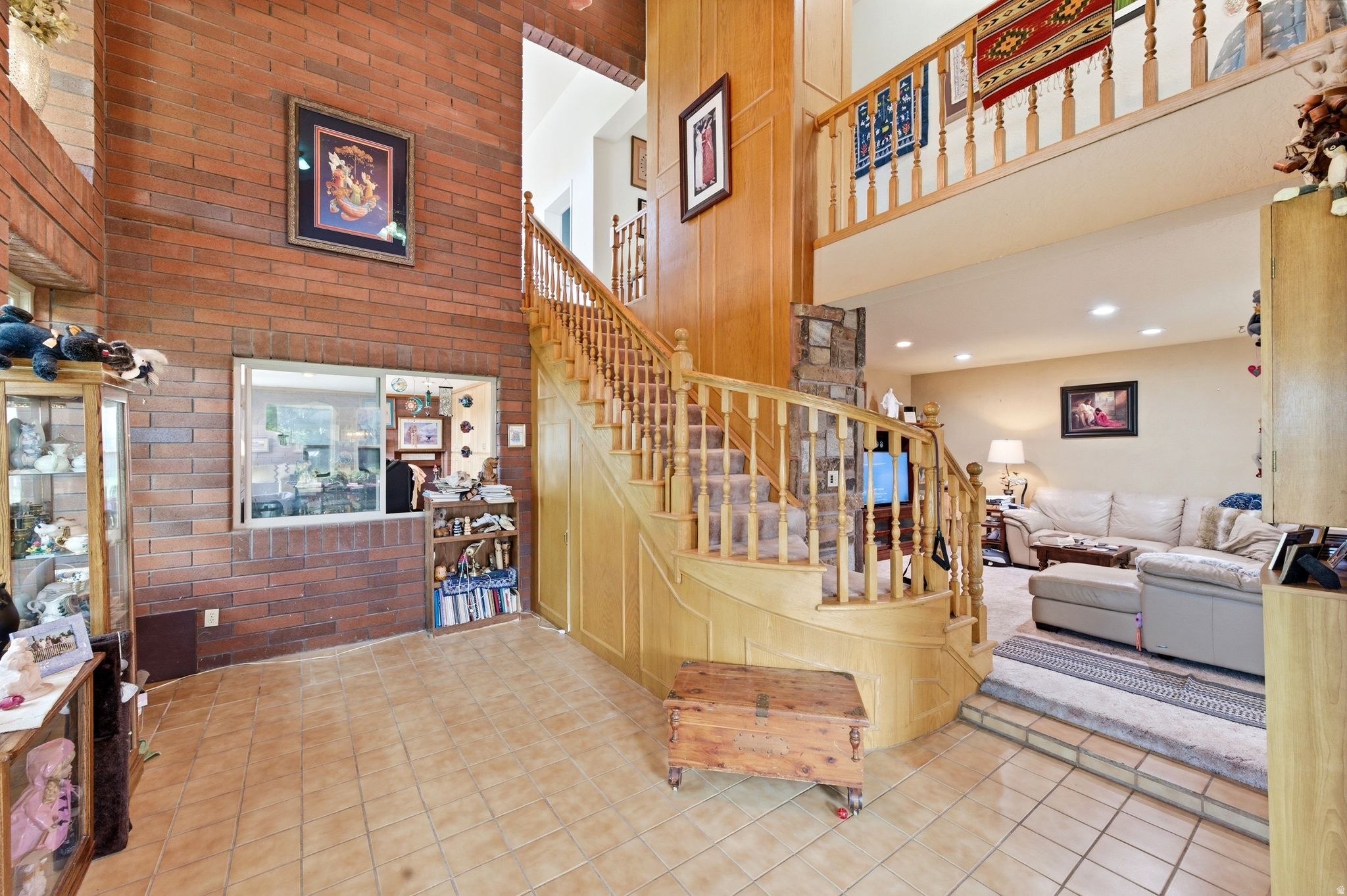 VALLEY HILLS - Residential