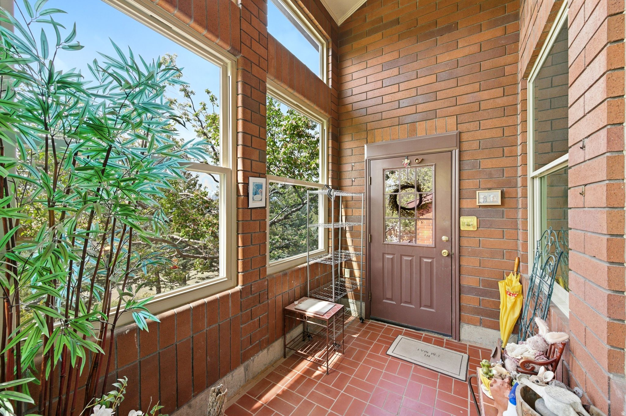 VALLEY HILLS - Residential