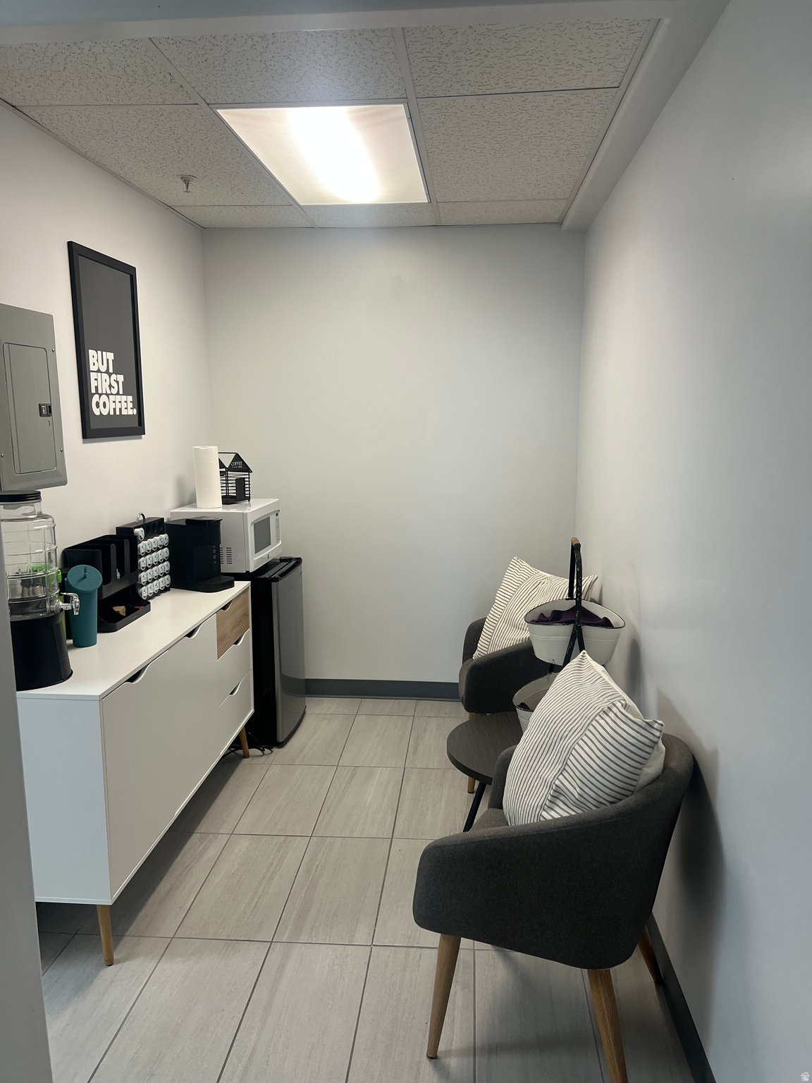 REED PLAZA - Commercial Lease