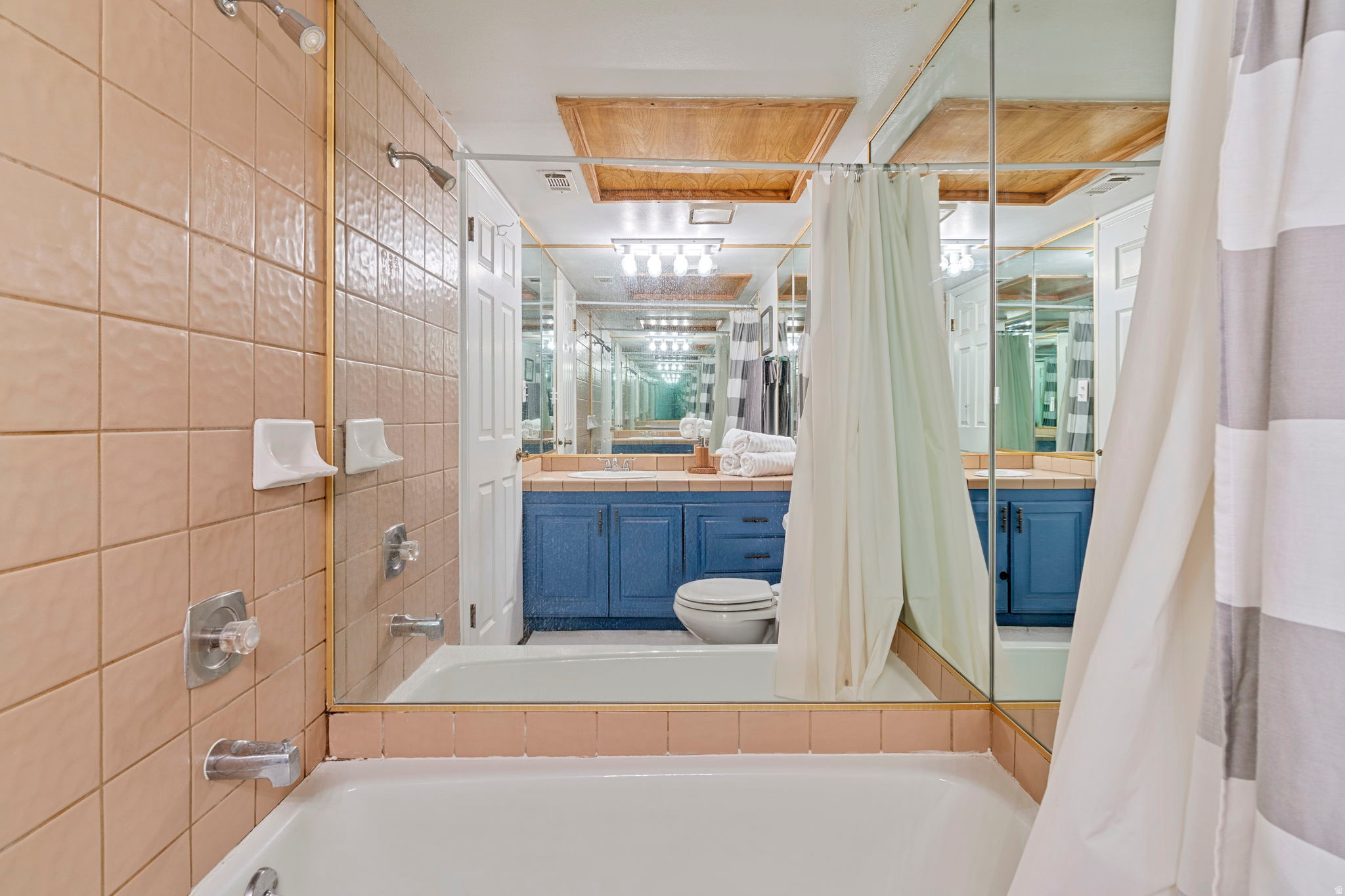 SPORTS VILLAGE - Residential