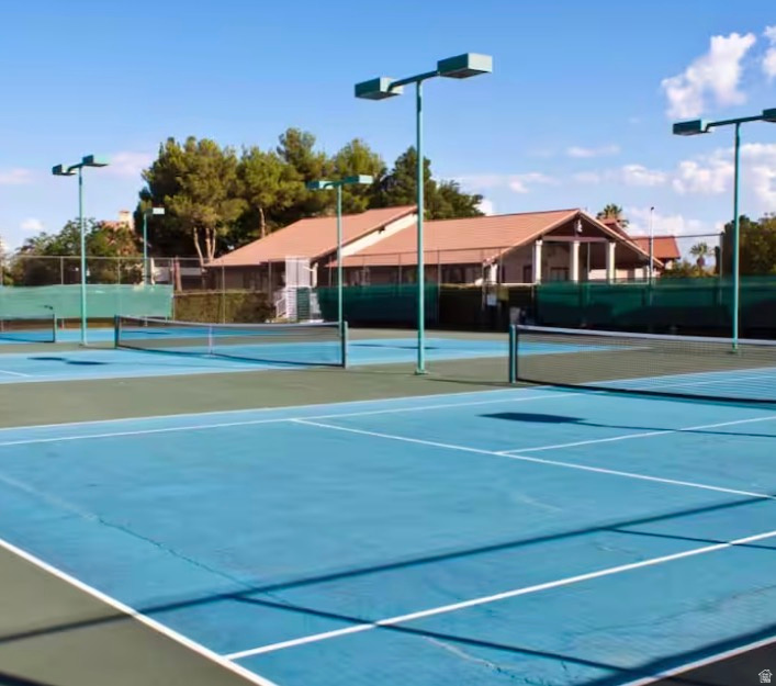 SPORTS VILLAGE - Residential