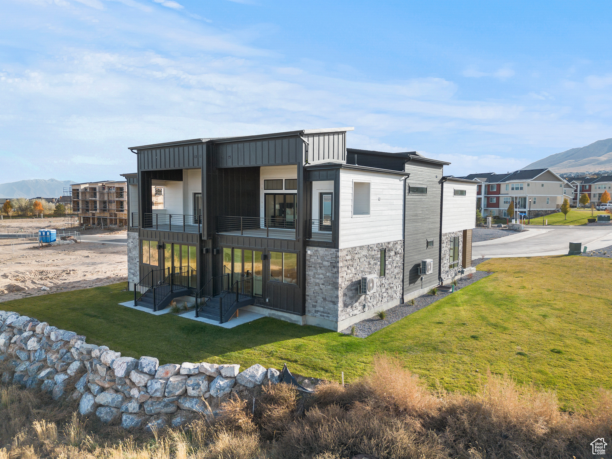 FAIRWAY TOWNHOMES - Residential