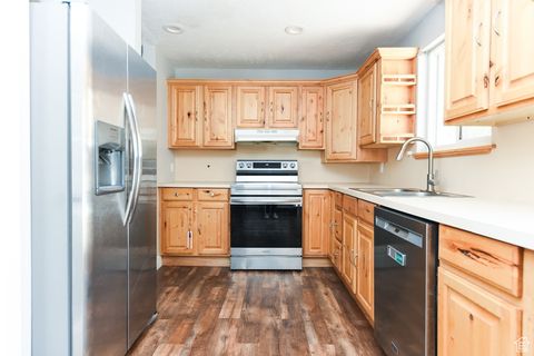 Tiny photo for 1121 W 1290 S, Syracuse, UT 84075 (MLS # 2117167)