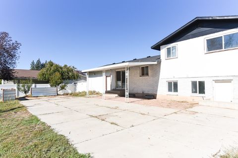Tiny photo for 1121 W 1290 S, Syracuse, UT 84075 (MLS # 2117167)