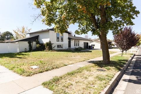 Tiny photo for 1121 W 1290 S, Syracuse, UT 84075 (MLS # 2117167)